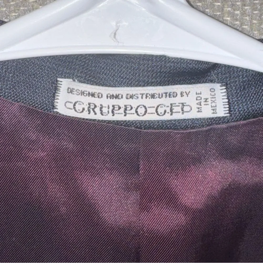 Macys men’s store Gruppo size 42R wool Classic Black Men's Suit